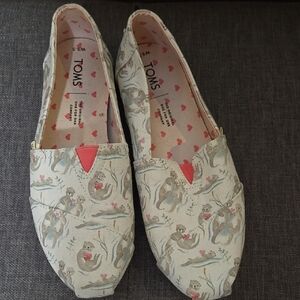 Toms Cream and Pink Flats with Otter Design
